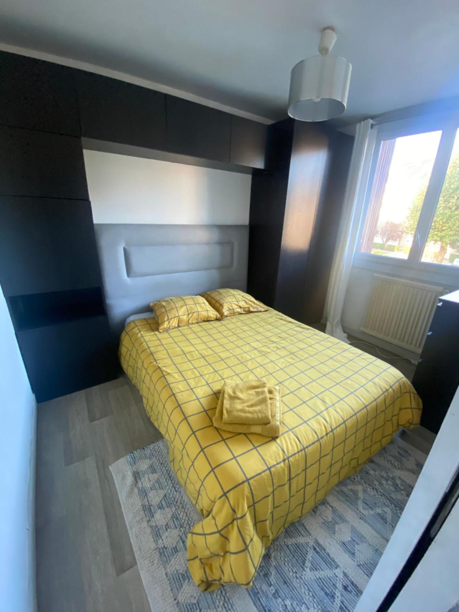 Bel Appartement Spacieux ,Convivial De 3 Chambres Avec Parking Prive Secure Кан Екстериор снимка