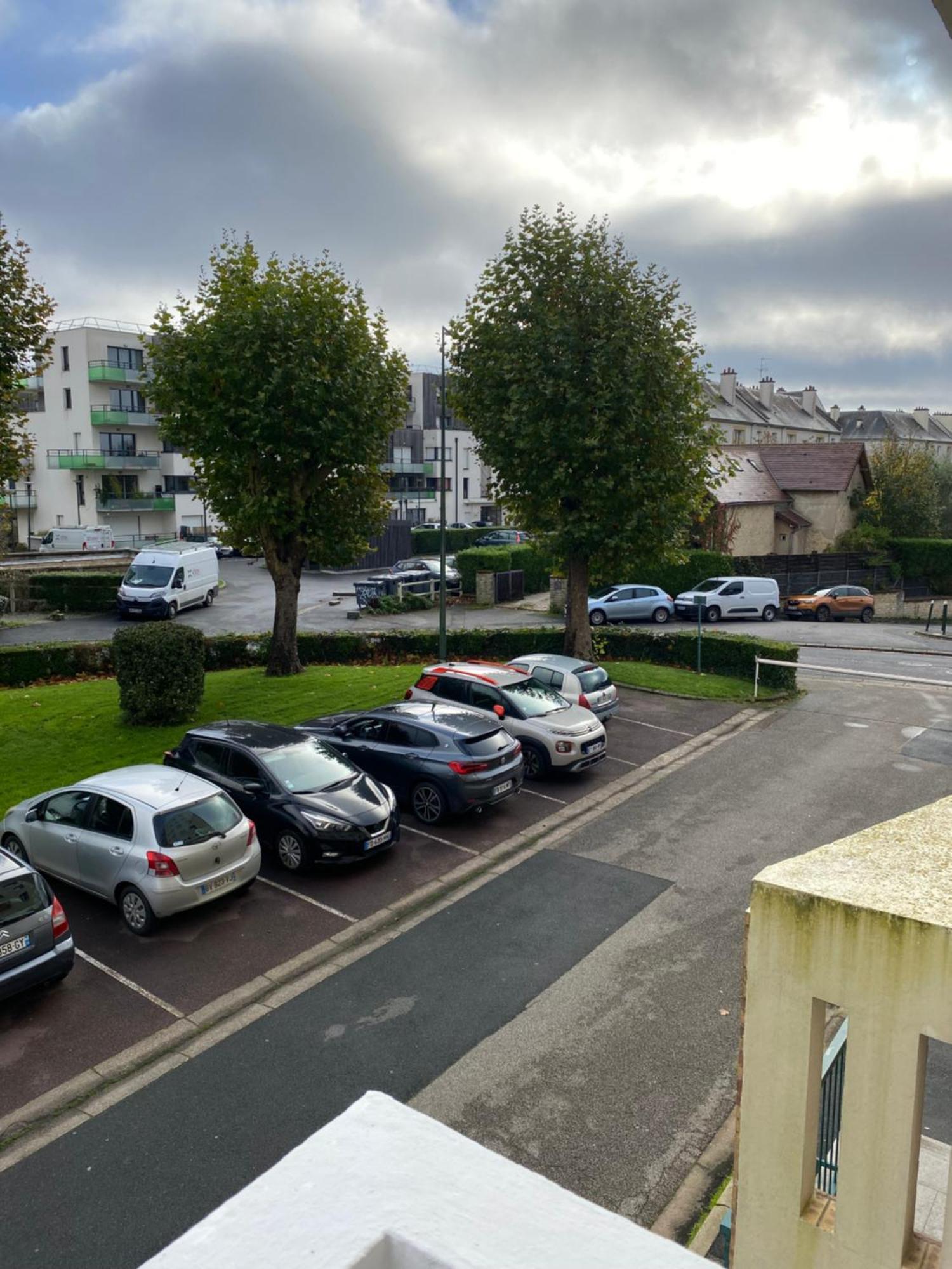 Bel Appartement Spacieux ,Convivial De 3 Chambres Avec Parking Prive Secure Кан Екстериор снимка