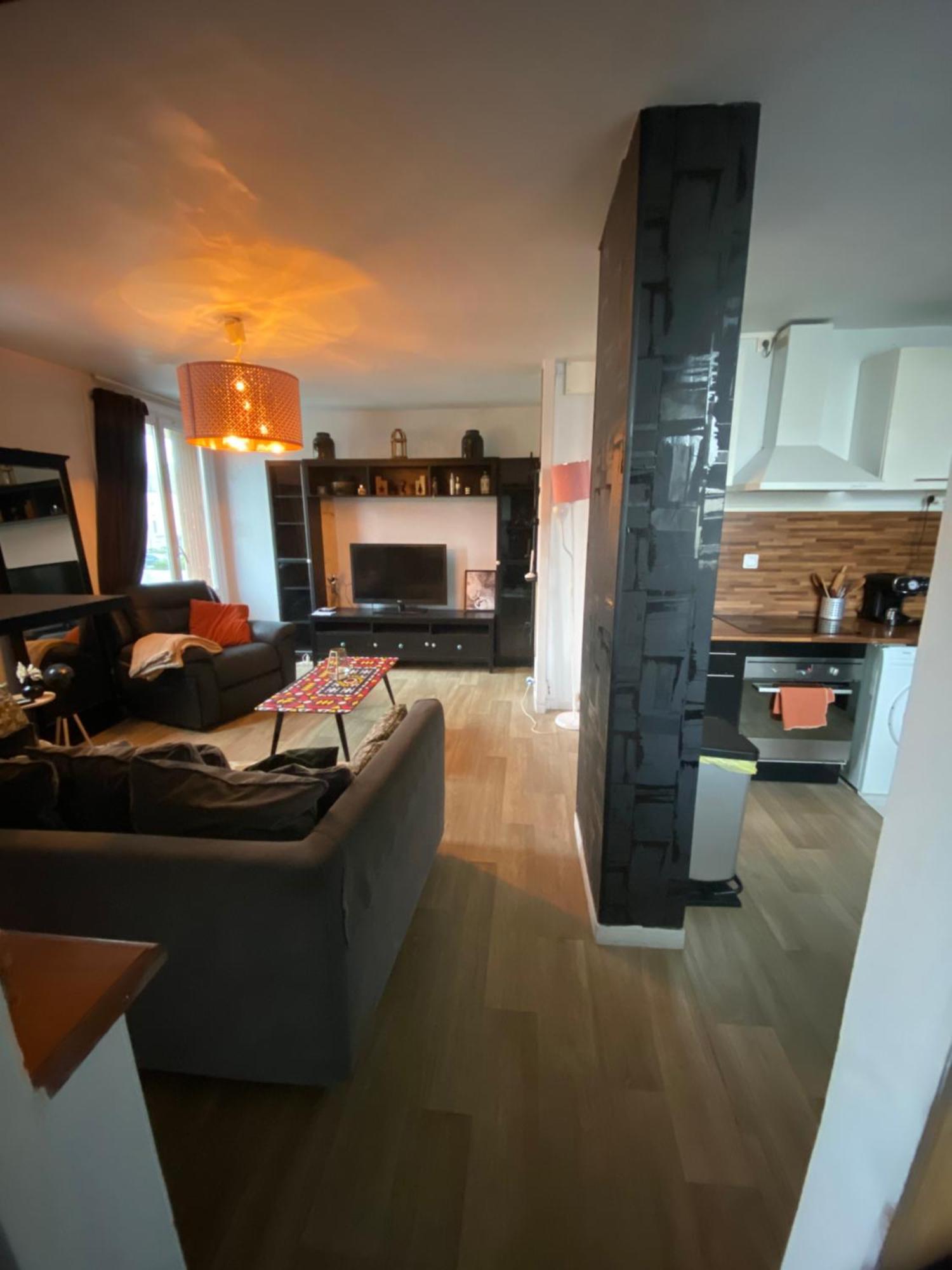 Bel Appartement Spacieux ,Convivial De 3 Chambres Avec Parking Prive Secure Кан Екстериор снимка