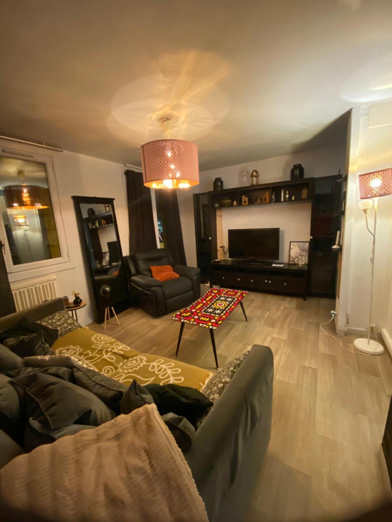 Bel Appartement Spacieux ,Convivial De 3 Chambres Avec Parking Prive Secure Кан Екстериор снимка